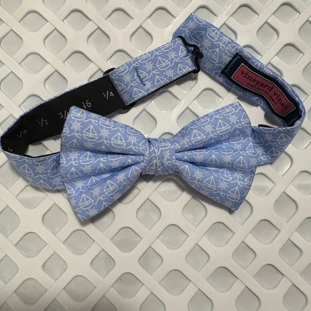 Vineyard Vines Blue Sailboat Patterned Kids Bow Tie